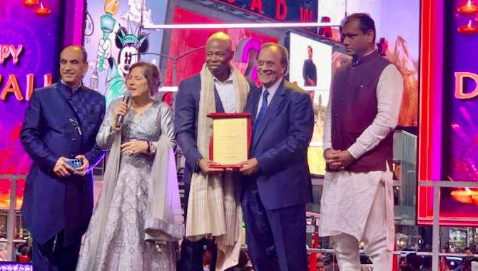 Dr Nori Dattatreya honoured with Life Time Achievement award at Timesquare, New York