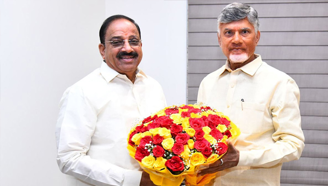 సీఎం చంద్రబాబుతో మంత్రి తుమ్మల భేటీ