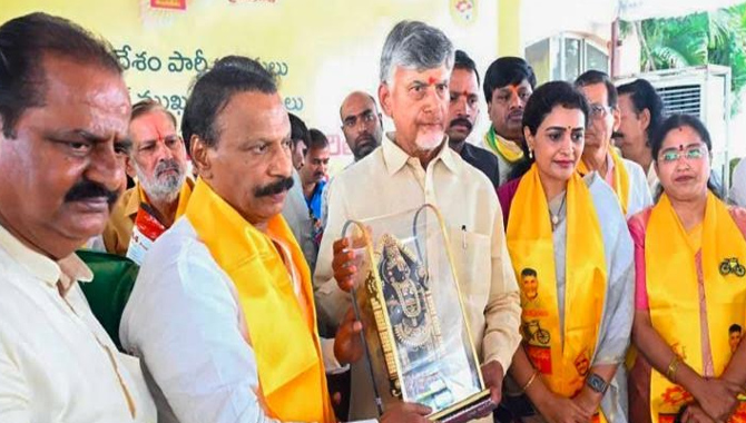 తెలంగాణపై చంద్రబాబు ఫోకస్...