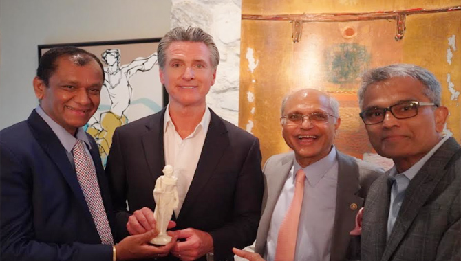 Ramesh Viswanath Kapur hosts California Governor Gavin Newsom at his home