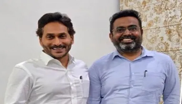 జగన్‌ పార్టీకి కొత్త సలహాదారుడు..!! పార్టీలోనే ఆశ్చర్యం..!!?