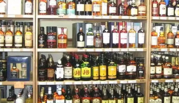 AP Liquor lottery:అత్యాశకు పోయి ఇరుక్కున్న మద్యం వ్యాపారులు.. లిక్కర్ లాటరీలో పరిస్థితులు తారుమారు..